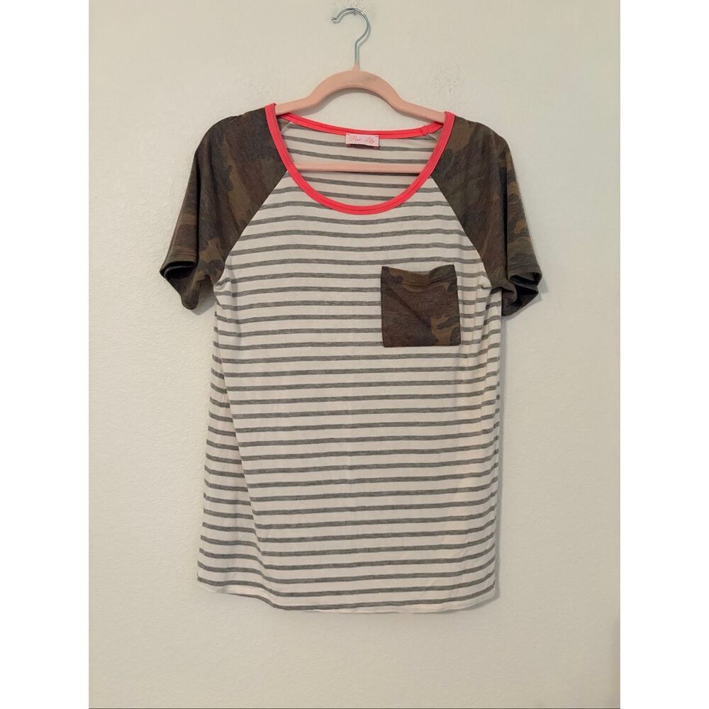 Pink Lily Camo Stripe Raglan Pocket Tee Medium Neon Pink Trim USA Made Casual To